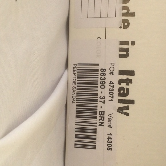 Sundance Peeptoe Sandal New in Box - Picture 11 of 12